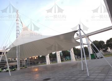 為什么用膜結(jié)構(gòu)建筑代替?zhèn)鹘y(tǒng)建筑的越來越多？