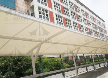 如何判定膜結(jié)構(gòu)車棚的安全性能？